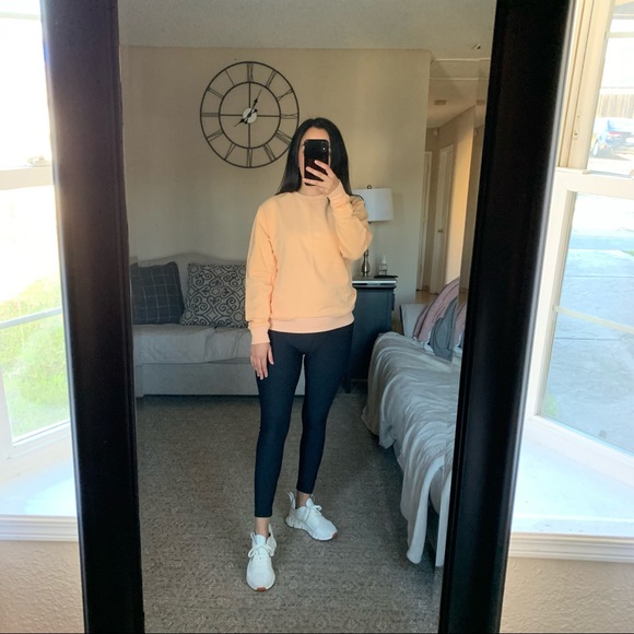 FILA pull over - Picture 4 of 5